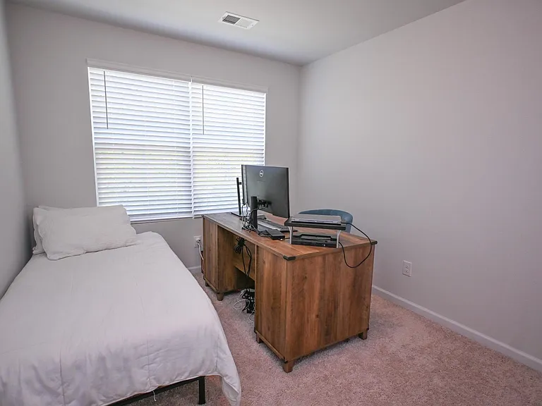 552 Kingfisher Ct — Photo 22