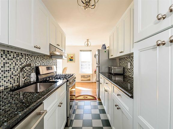 3rd image of 1 E Broadway APT 6O