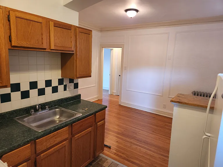 DINING ROOM & KITCHEN