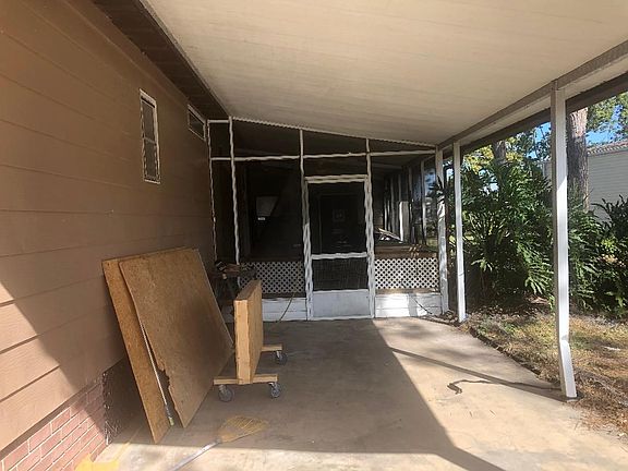 3rd image of 2623 McDaniel Dr