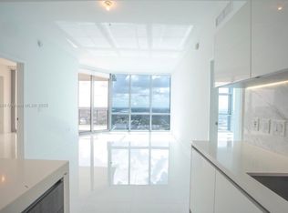 852 NW 1st Ave #1, Miami, FL 33132