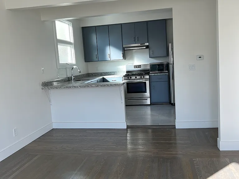 1348 Dolores St #4 — Photo 6