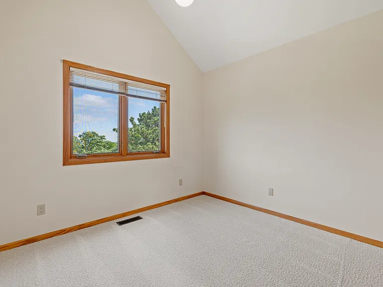 1132 Enchantment Rd — Photo 11