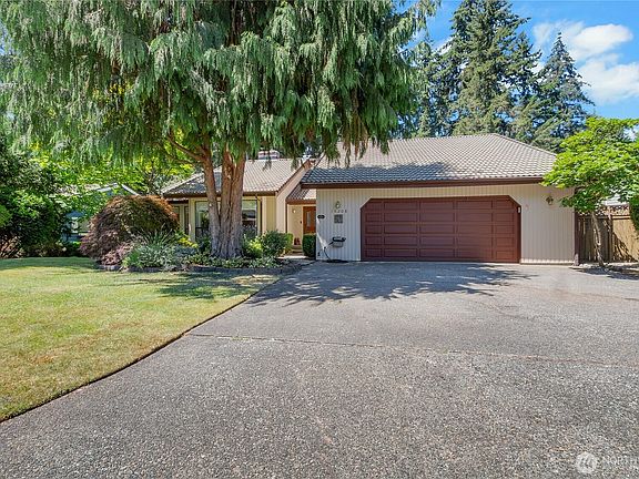 2nd image of 16208 90th Avenue Ct E