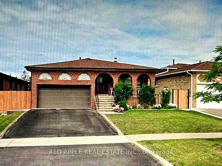 180 Jeanne Dr — Photo 1