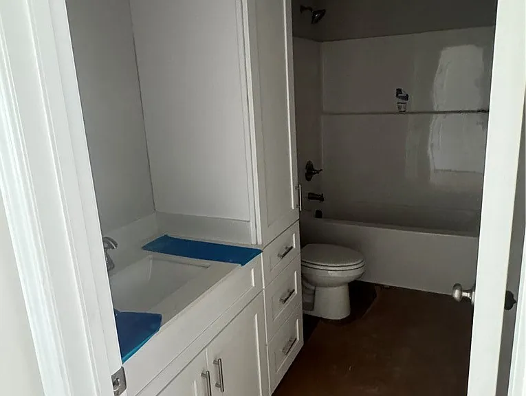 1423 Cain Rd #B — Photo 9