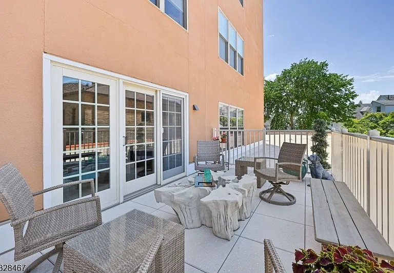 48 S Park St #215 — Photo 25