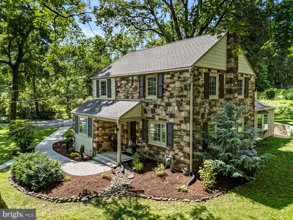 79 Crestline Rd, Wayne, PA 19087