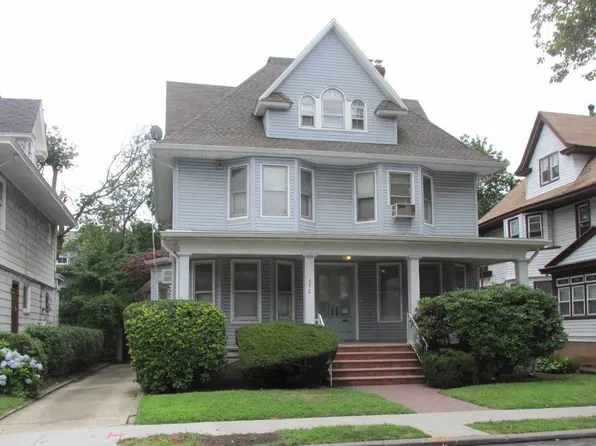 570 E 23rd St, Brooklyn, NY 11210