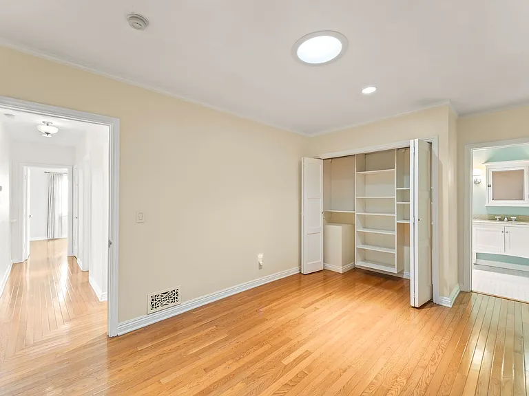 10342 Keswick Ave — Photo 7