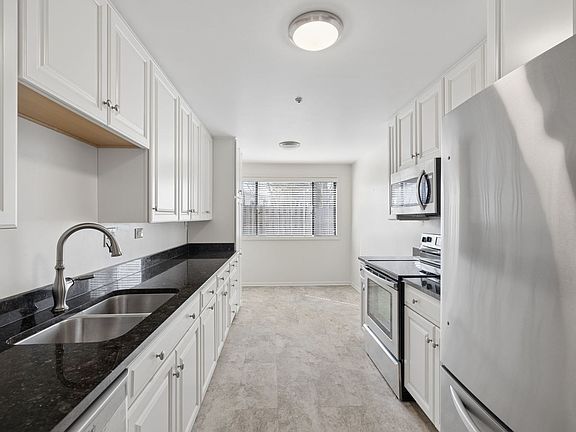 2nd image of 5851 Doe Cir