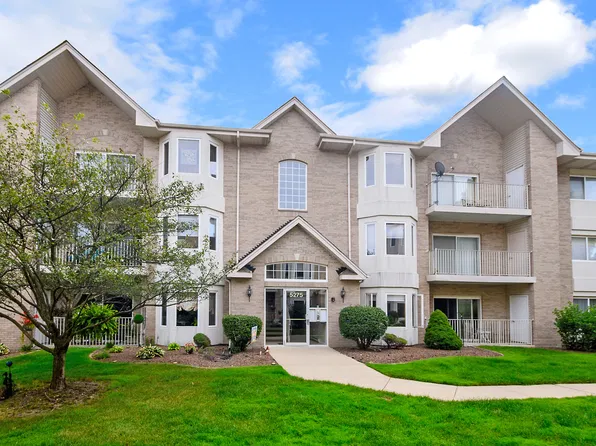 5275 W Mint Julip Dr APT 302, Alsip, IL 60803