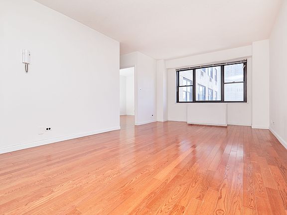 3rd image of 345 E 80th St APT 21A