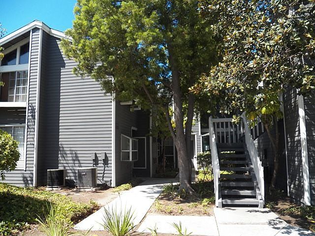 1st image of 25463 Pine Creek Ln