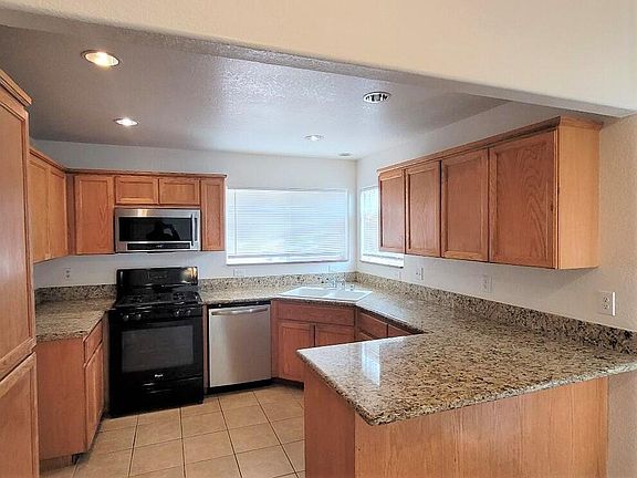 4th image of 9030 Forest Blvd