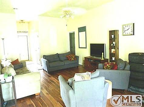 5th image of 903 Turkey Creek Ct