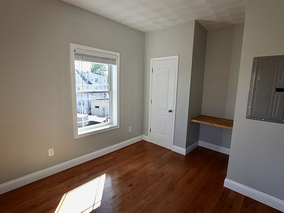 9 Dehon St. #6 Revere (Revere Beach) Shared Unit Photo 4