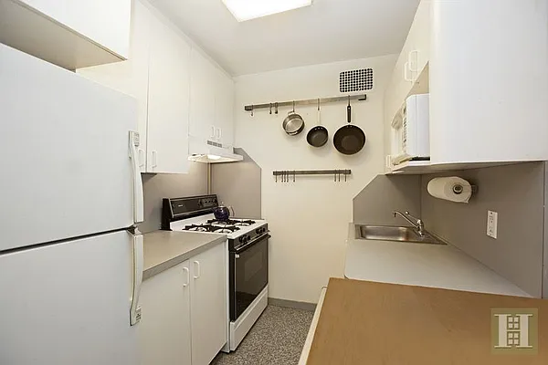 Rented by Halstead Real Estate | media 13