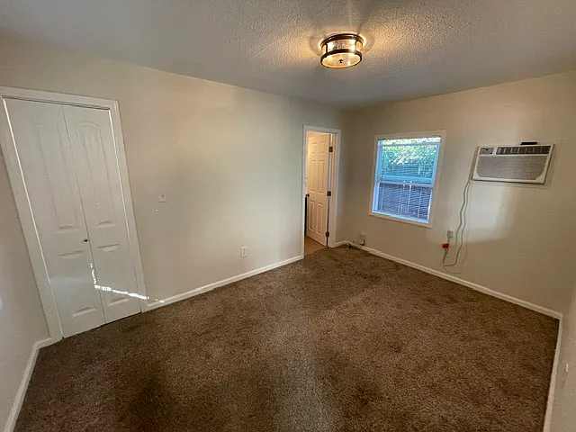 812 Cedar St #102 — Photo 15