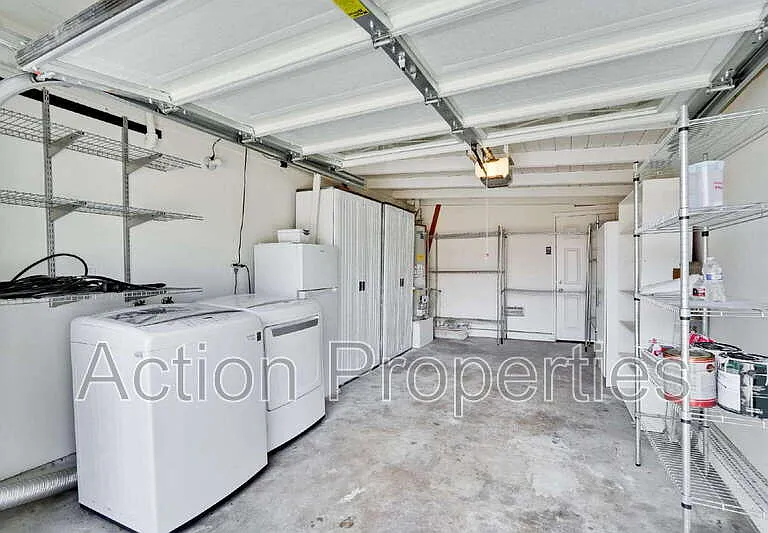 1343 Torrance Ave — Photo 20