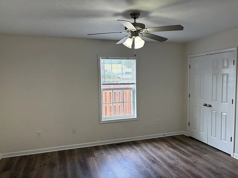 1001 Harbour Dr — Photo 10
