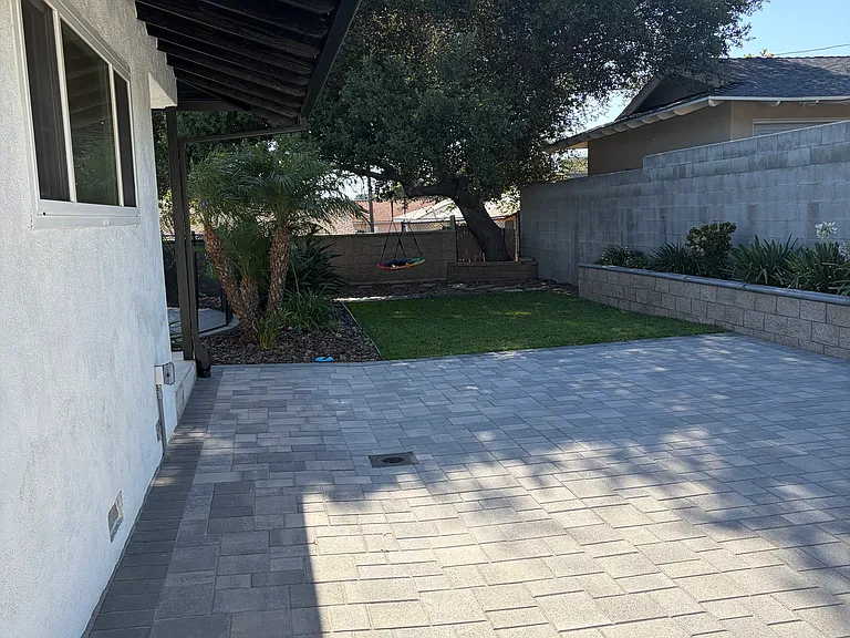 205 N Hacienda Ave — Photo 34