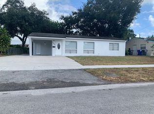 7031 Hope St, Hollywood, FL 33024