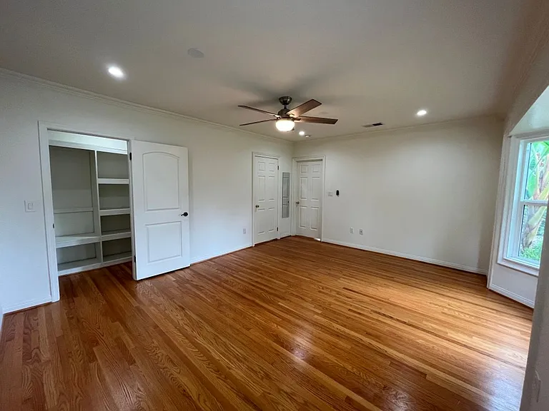 4316 Greenbush Ave — Photo 11