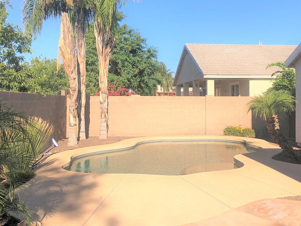 1st image of 11416 N 151st Ln