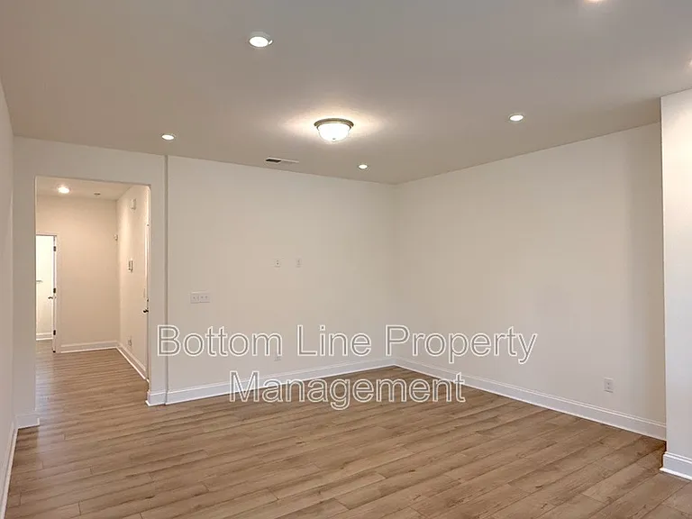 1552 Cedar Tree Dr — Photo 8