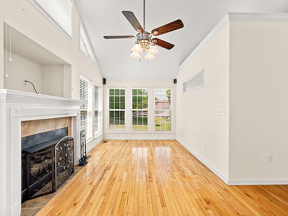 5th image of 765 Lee Dr