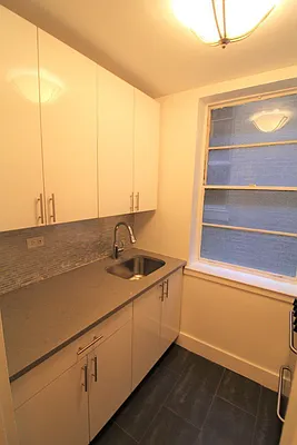 Rented by Bruma Realty LLC | media 32