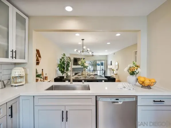 3121 Evening Way Unit B, La Jolla, CA 92037