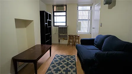 Rented by R New York