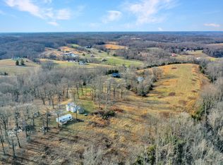 1041 Old Mount Vernon Rd, Bethpage, TN 37022