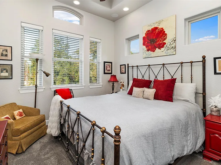 114 La Vie Dr — Photo 22
