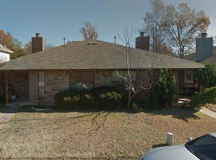 202 Village Oaks Dr, Oklahoma City, OK 73130