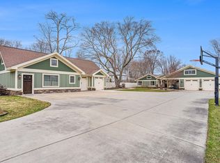 4391 Davis Rd, Muskegon, MI 49441