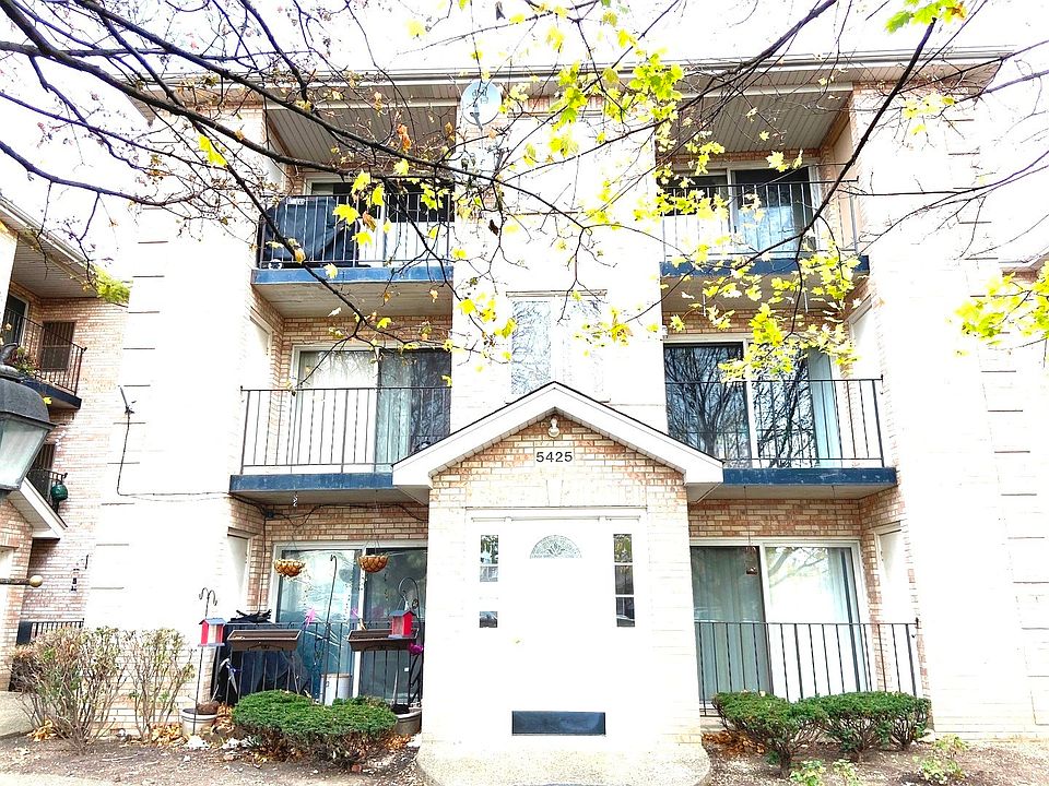 1st image of 5425 N Milwaukee Ave #1B