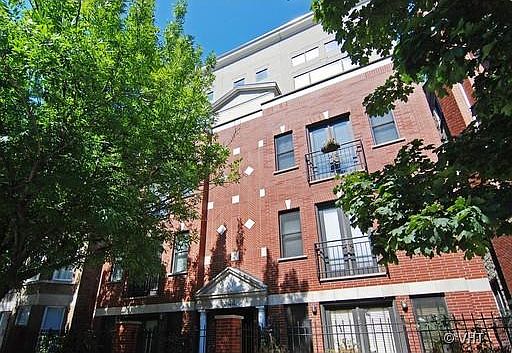 1st image of 844 W Diversey Pkwy APT 4E