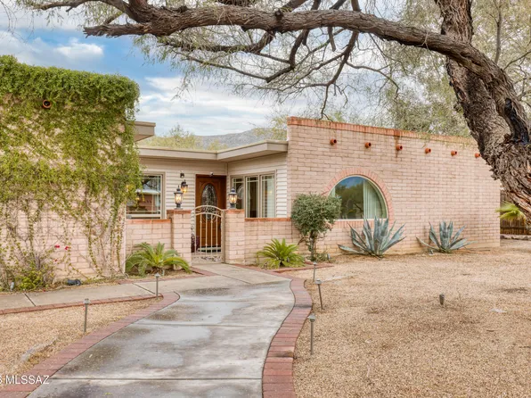 9431 E Walnut Tree Cir, Tucson, AZ 85749