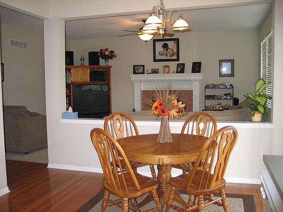 Breakfast room to Great Room