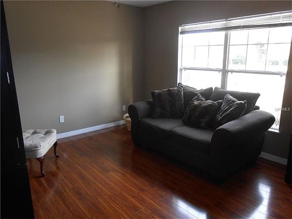 3rd image of 669 Hatchwood Dr