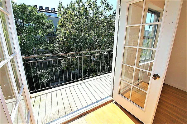 Rented by (Legacy) NY 101, Inc. | media 18