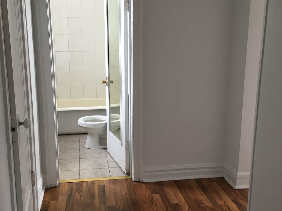 1st image of 3943 W Diversey Ave APT 320