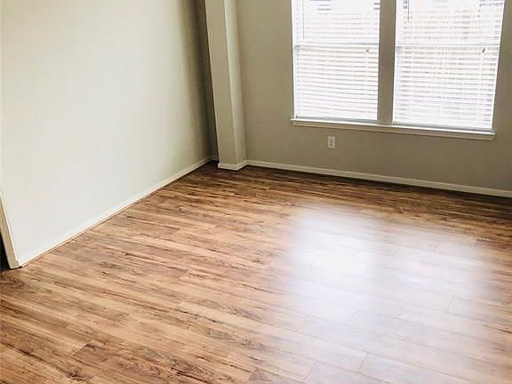 4th image of 5518 Brookhollow Pines Ct