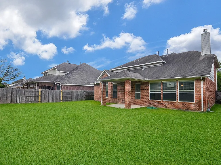 5218 Lacey Oak Meadow Dr — Photo 41