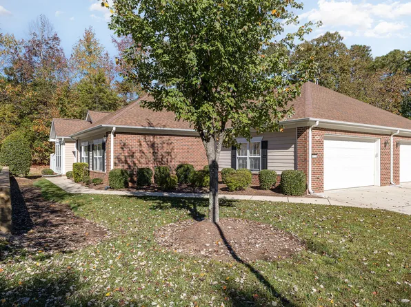 4733 Ivy Crest Ct, Raleigh, NC 27604