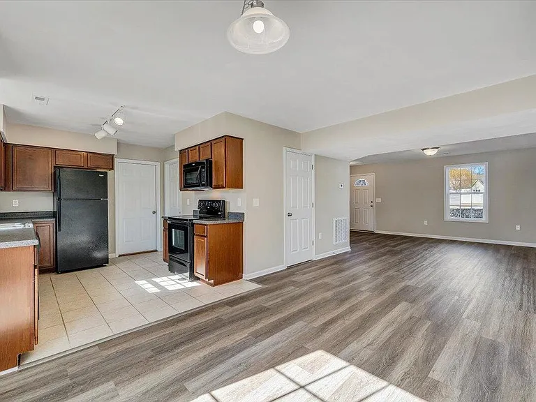 4602 Spring Willow Ln NW — Photo 13