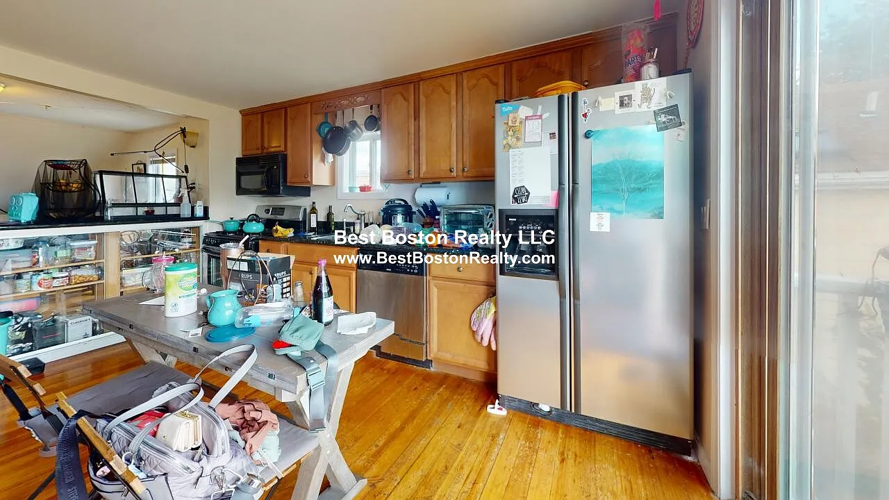 2 bed, 1.0 bath, 1000 sqft, $3,660 — Photo 4